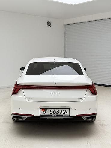 karry k60 ev: Kia K8: 2021 г., 1.6 л, Гибрид, Седан — 2