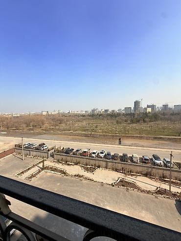 железный камок: 🔥 Продаётся шикарная 3-комнатная квартира 🏢 ЖК Cambridge 🏗 — 5