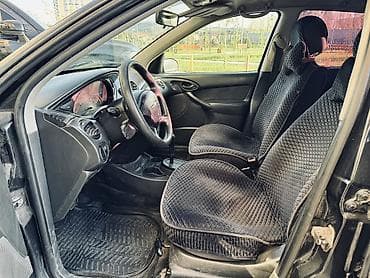 горить: Ford Focus: 2002 г., 1.6 л, Автомат, Бензин, Седан — 4
