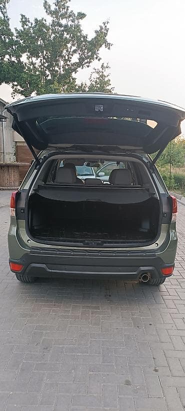 полка на багажник: Subaru Forester: 2021 г., 2.5 л, Вариатор, Бензин, Кроссовер — 2