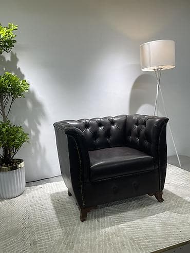 Кресло в классическом стиле «Честерфилд» - Обивка: темная (почти