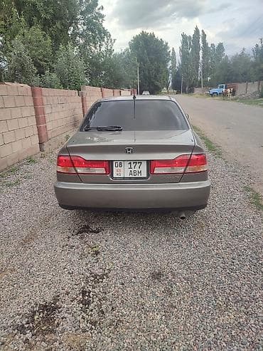 Транспорт: Honda Accord: 2001 г., 1.8 л, Автомат, Бензин, Седан — 4