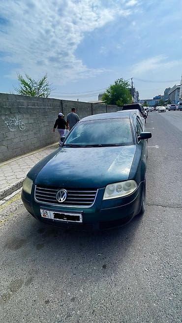 Volkswagen Passat: 2003 г., 2 л, Механика, Бензин, Седан — 1