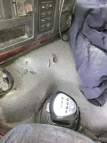 сварка бензобак: Грузовик, Howo, Стандарт, Б/у — 3