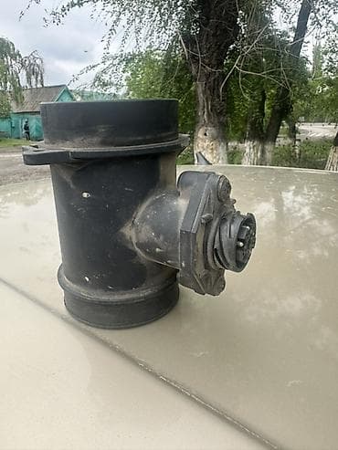 механическая помпа: Расходомер Mercedes-Benz 1995 г., Б/у, Оригинал, Германия — 1