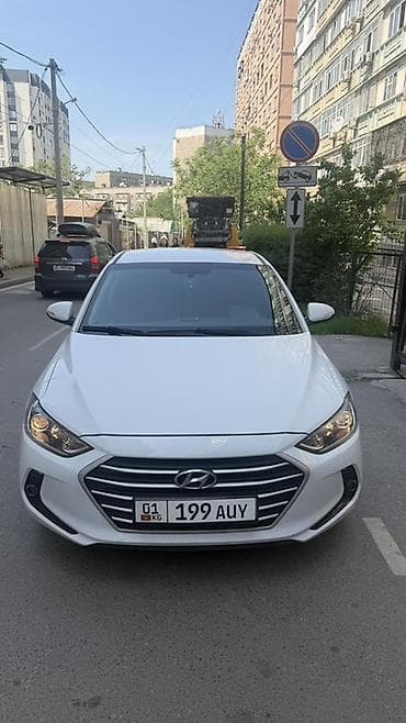 Hyundai Elantra: 2018 г., 1.6 л, Автомат, Бензин, Седан