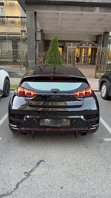 330: Hyundai Veloster: 2020 г., Хэтчбэк — 6