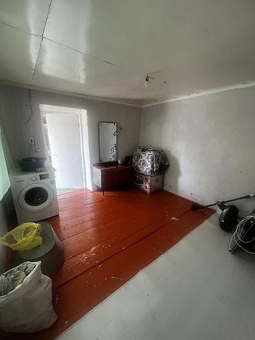 Дом в сельской местности с видом на горы. Планировка и помещения: -