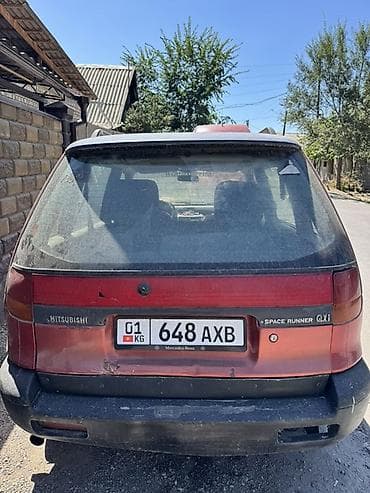 Mitsubishi Space Runner: 1993 г., Автомат, Бензин, Минивэн — 3