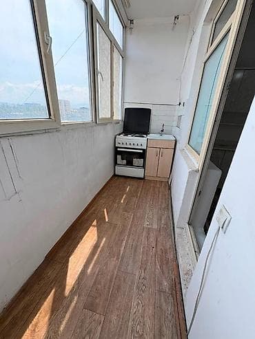 Недвижимость: 1 комната, 34 м², ул. Московская / Ибраимова 105 серия, 8 этаж, Косметический ремонт — 2