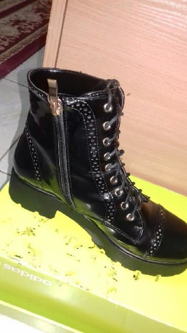 деми ботильоны: Ботинки на каблуках, демисезонные, женские, в идеальном состоянии — 2