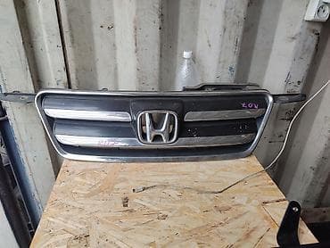 crv 2004: Решетка радиатора Honda Оригинал — 1