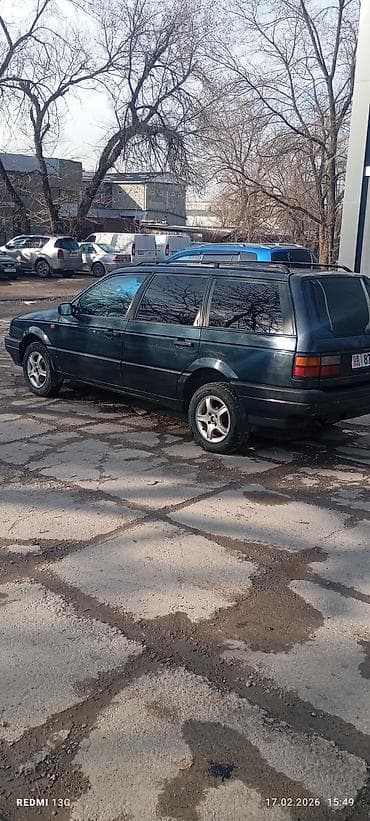 Volkswagen Passat Variant: 1993 г., 2 л, Механика, Бензин, Универсал