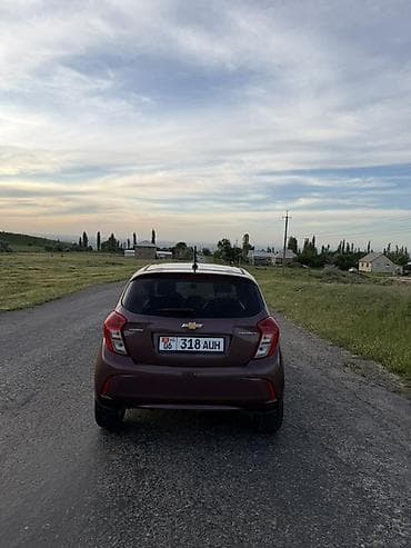 полики спарк: Chevrolet Spark: 2020 г., 1 л, Автомат, Бензин, Хэтчбэк — 4
