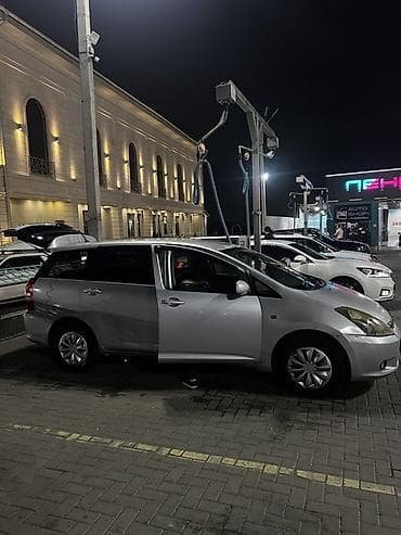 Toyota WISH: 2004 г., 1.8 л, Автомат, Бензин, Универсал — 4