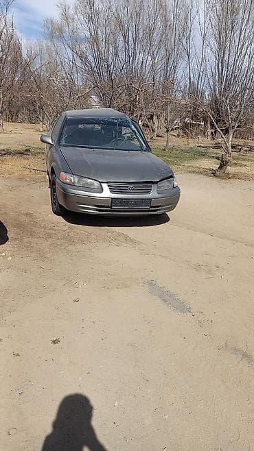 газ бак: Toyota Camry: 1999 г., 2.2 л, Бензин, Седан — 3