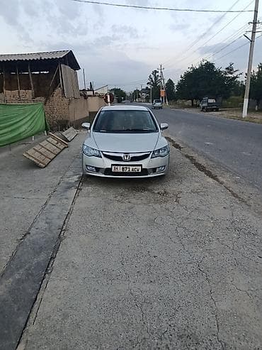Honda Civic: 2006 г., 1.8 л, Автомат, Бензин, Седан