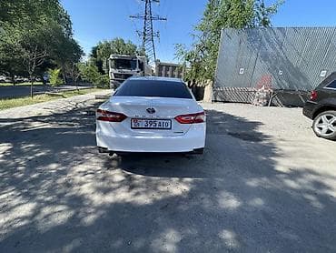 byd tang: Toyota Camry: 2019 г., 2.5 л, Автомат, Гибрид, Седан — 8