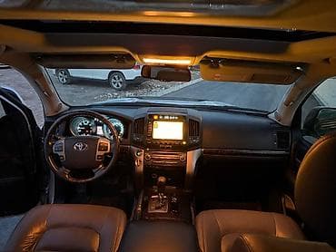Toyota Land Cruiser: 2010 г., 4.7 л, Автомат, Бензин, Внедорожник — 5
