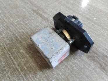 системы охлаждения интертехкомплект: Mitsubishi Pajero 2 реостат печки, Митсубиси Паджеро 2 резистор — 2