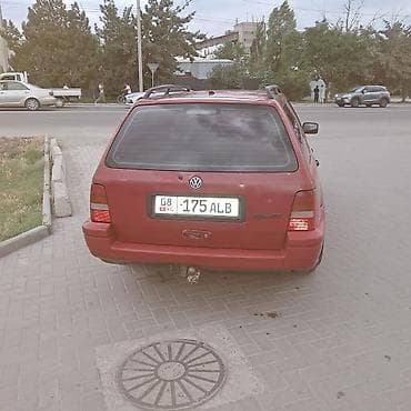 Volkswagen Golf Variant: 1996 г., 1.8 л, Механика, Бензин, Универсал