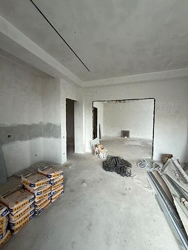 Үйлөр: Продаю новый дом верхняя часть города 5 минут от Супары, построенный — 8