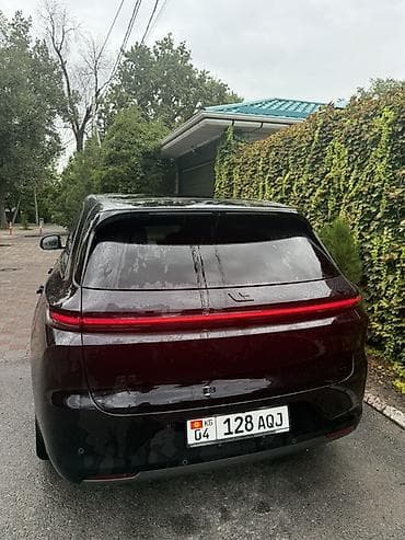 Транспорт: Lixiang L6: 2024 г., 1.5 л, Вариатор, Гибрид, Кроссовер — 4