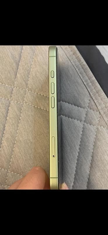 samsung a53: IPhone 17 зелёном цвете - Оригинальный дизайн с плоскими гранями — 5