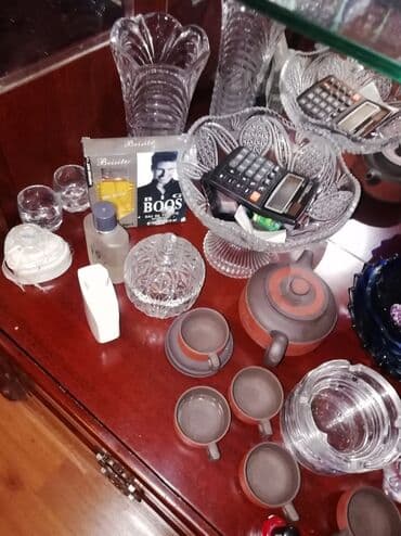 набор фишек для покера: Вазы, бокалы и др, от 50 до 500сом за штуку — 4