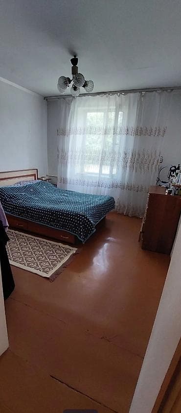 обмен квартиры на частный дом: 60 м², 3 комнаты, Забор, огорожен — 5