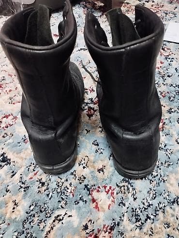 Мужские ботинки, 41, Б/у, цвет - Черный, Самовывоз at lalafo.kg Мужские ботинки, 41, Б/у, цвет - Черный, Самовывоз