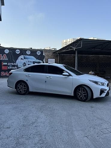 kia k7 2021: Kia K3: 2019 г., Седан — 3