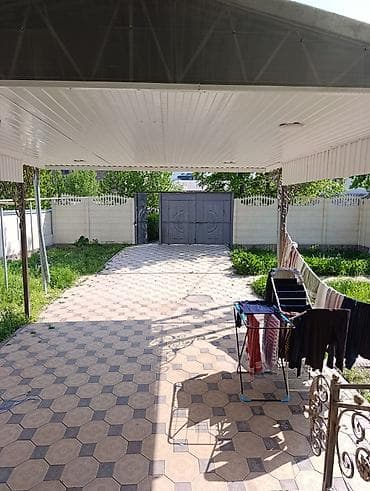 пригородный дом: 382 м², 10 комнат — 4