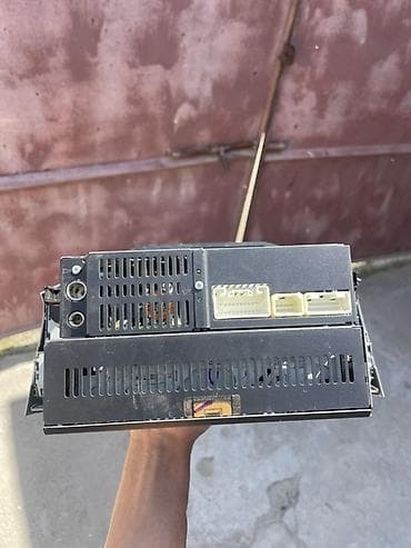 bud e2: Штатная аудиосистема Lexus/Toyota (головное устройство) RX350 - — 6