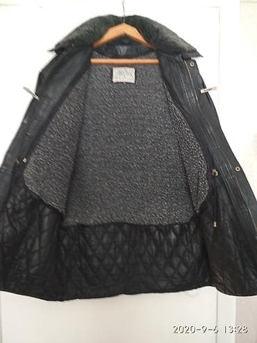 Футболки: Куртка мужская, кожаная, черного цвета . Осень- зима. Застегивается — 4