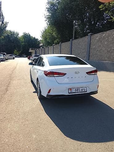 Hyundai Sonata: 2019 г., 2 л, Автомат, Газ, Седан — 4