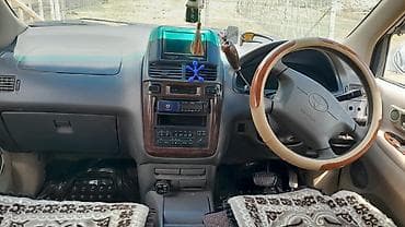 Toyota: Toyota Ipsum: 2000 г., 2 л, Автомат, Бензин, Вэн/Минивэн — 7