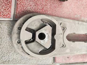 technical support engineer: Подушка мотора Nissan — 5