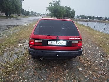 Продажа авто: Volkswagen Passat: 1991 г., 1.8 л, Механика, Бензин, Универсал — 4