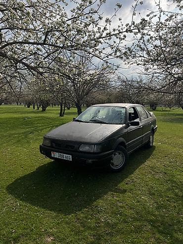 Volkswagen Passat: 1989 г., Ручные, Бензин, Седан