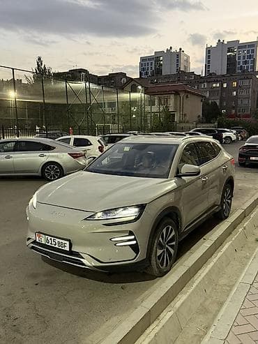 открыть капот: BYD Song Plus: 2023 г., Робот, Электромобиль, Кроссовер — 1