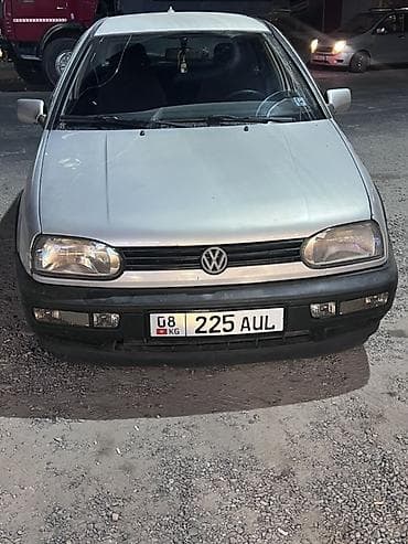 Volkswagen Golf: 1994 г., 2 л, Механика, Бензин, Хэтчбэк