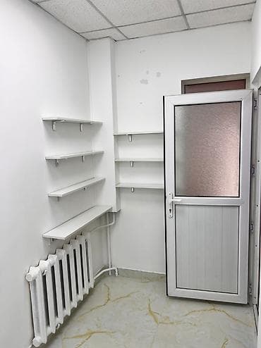 снять помещение для салона красоты: Аренда кабинетов в салонах красоты, 4 м², Для бровиста, Для визажиста, Для лешмейкера — 2
