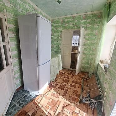 бак стиральной машины: Холодильник двухкамерный, белый, с нижним расположением морозильной — 2