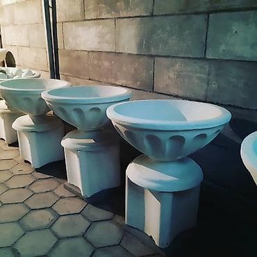 Вазоны из бетона at lalafo.kg Вазоны из бетона