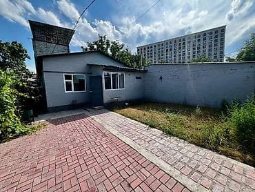 Продается 3 комнатный кирпичный дом 70 м2 в районе Т .Айтматова/
