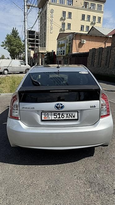 model x: Toyota Prius: 2011 г., Гибрид, Хэтчбэк — 4