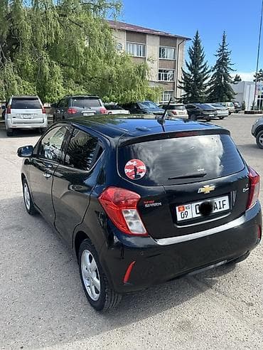 машины в кузове купе: Chevrolet Spark: 2017 г., 1 л, Вариатор, Бензин, Хэтчбэк — 3