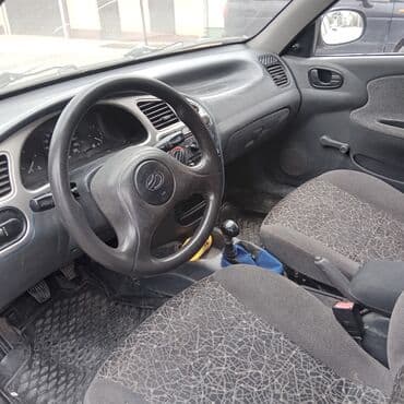 машина gets: Chevrolet Lanos: 2010 г., 1.3 л, Механика, Бензин, Седан — 6