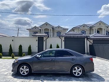 prius v: Toyota Camry: 2012 г., 2.5 л, Автомат, Бензин, Седан — 4